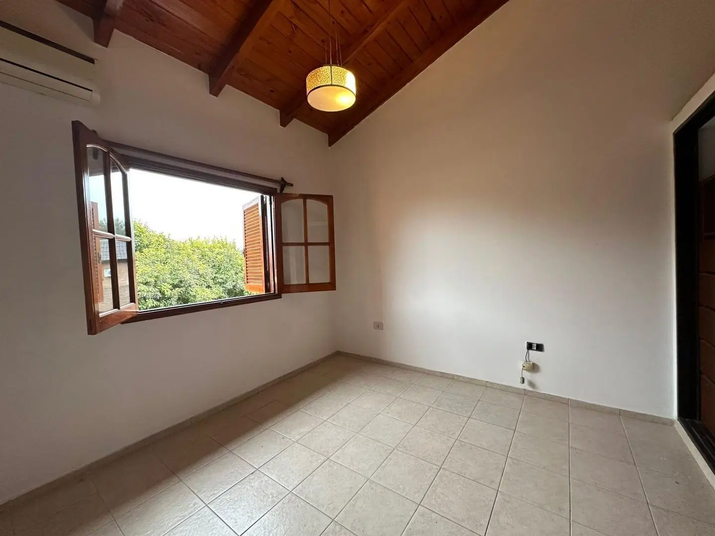 Dúplex en alquiler Portales del sur 3 dormitorios 4