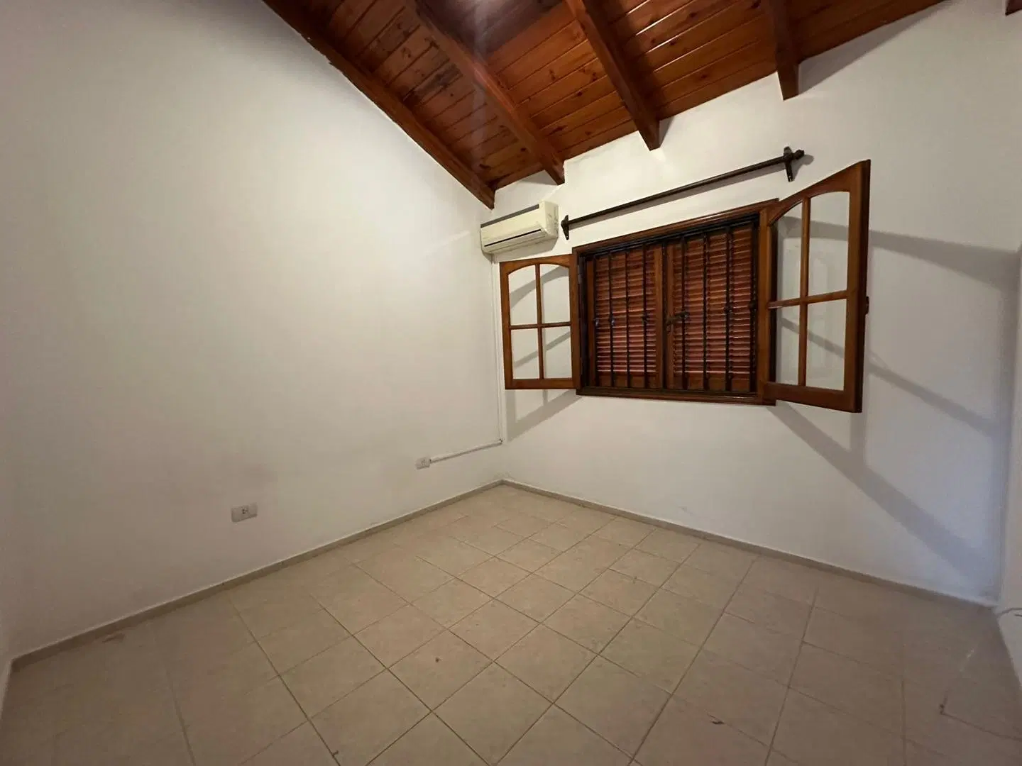 Dúplex en alquiler Portales del sur 3 dormitorios 4
