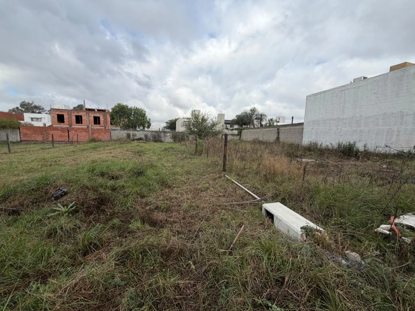 Terreno en venta Nuevo Urca apto dúplex y con escritura 2