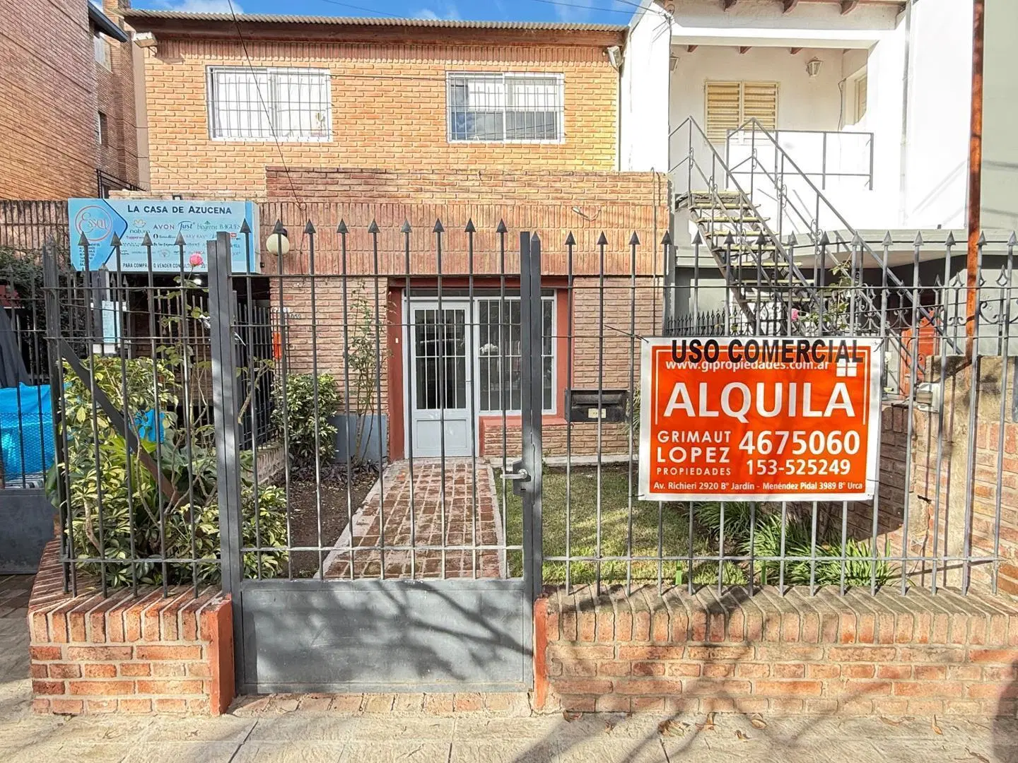 Local comercial sobre avenida Nores Martínez 2