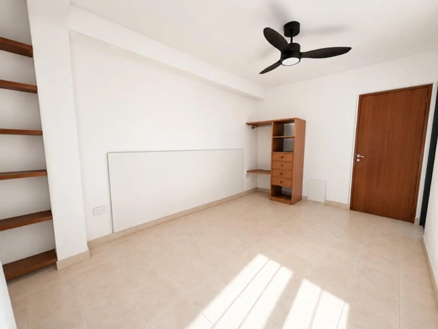 Departamento en Alquiler Cerro 1 dormitorio patio verde 3