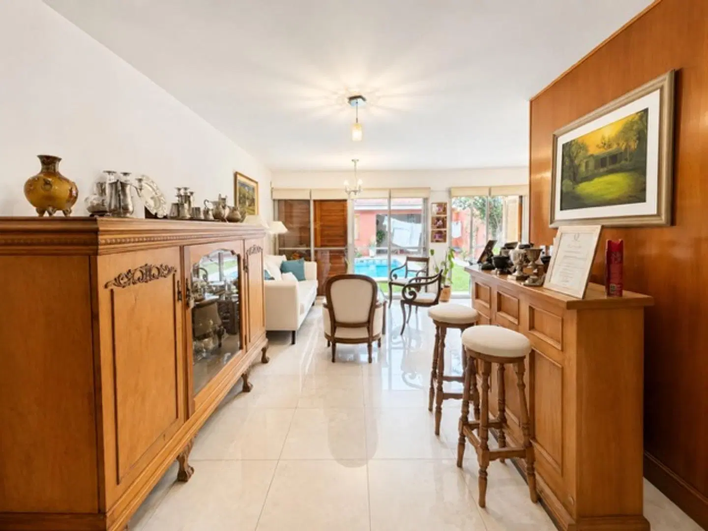 Casa en Alquiler barrio Urca 3 dormitorios quincho pileta 2