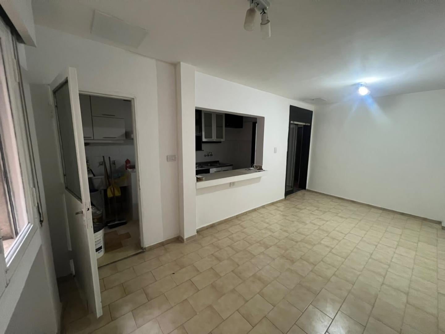 Foto de Departamento en alquiler 2 dormitorios con balcón externo, imagen 4