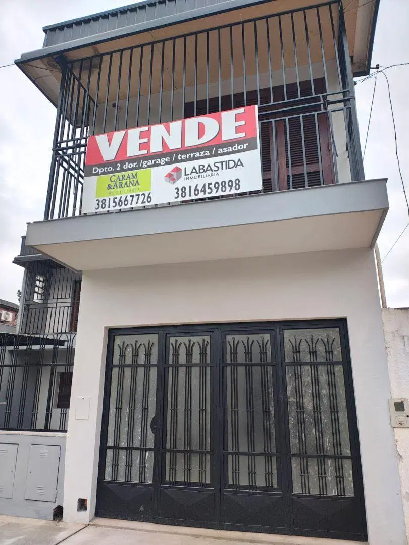 Departamento en PH dos dormitorios/Cochera/terraza con asador 2