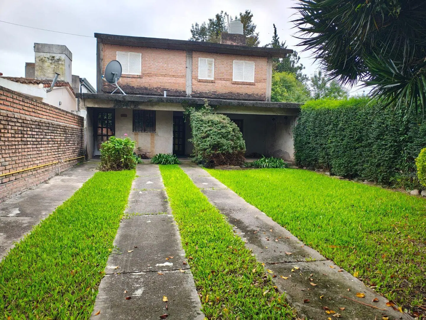 Casa esquina en venta Yerba Buena 2