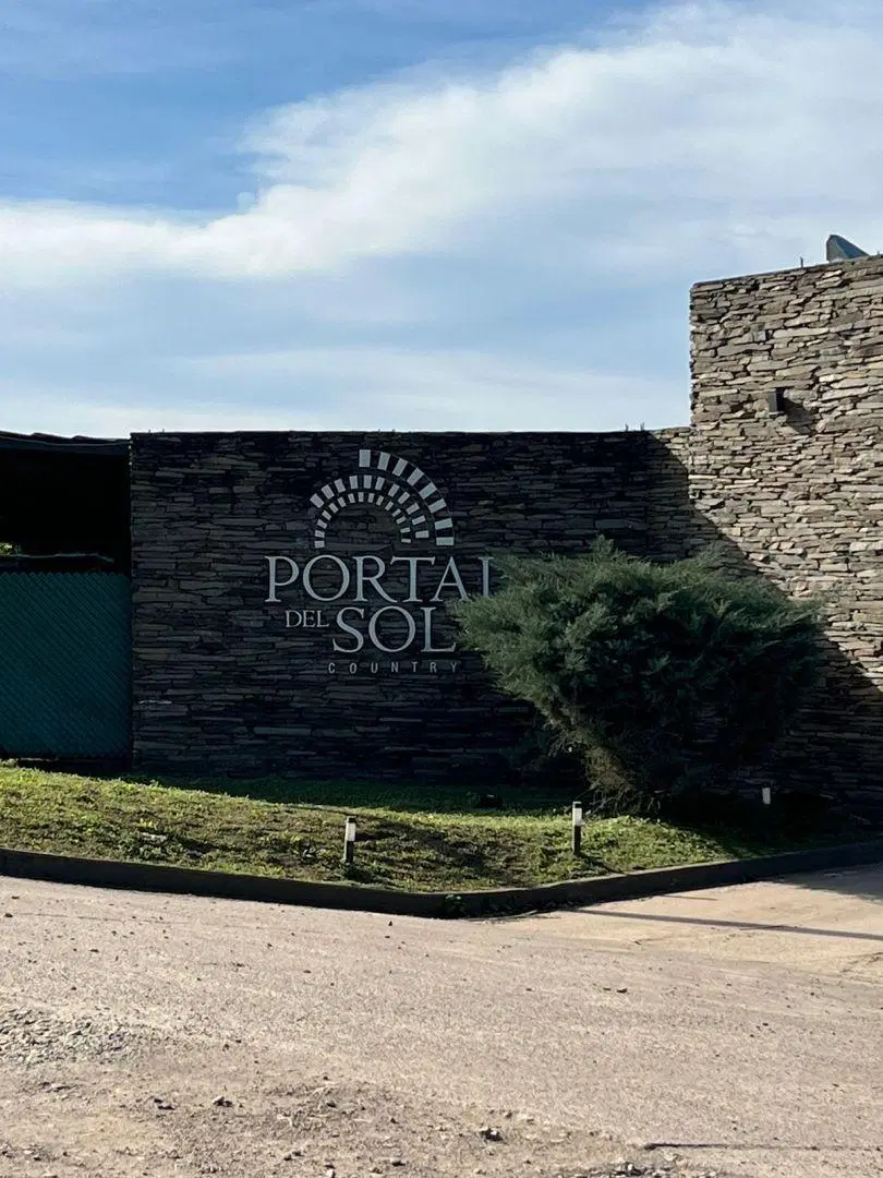 VENTA DE LOTE - COUNTRY PORTAL DEL SOL - LOS NOGALES, TUCUMÁN 1