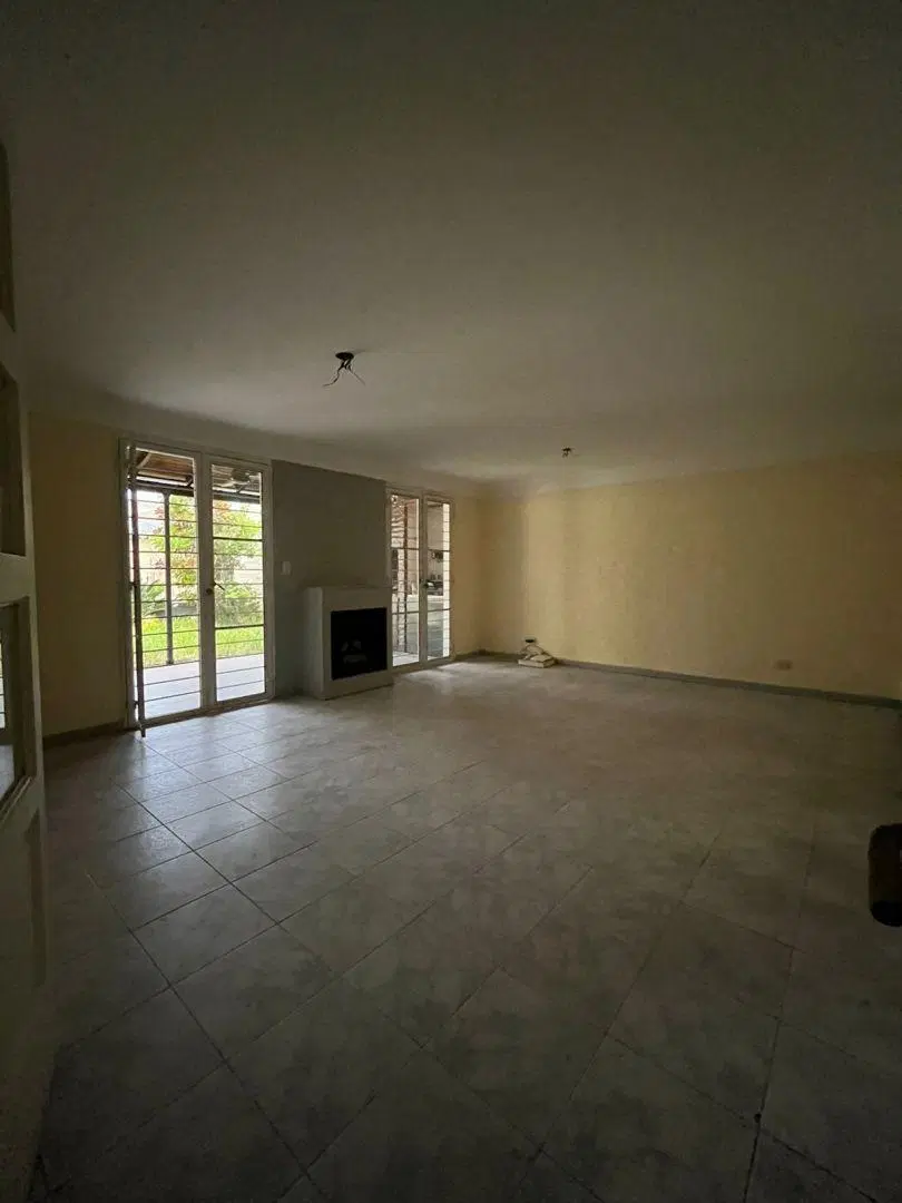 VENTA: CASA 3D C/COCHERA Y PILETA - CRED.HIPOTECARIO - TUC 3