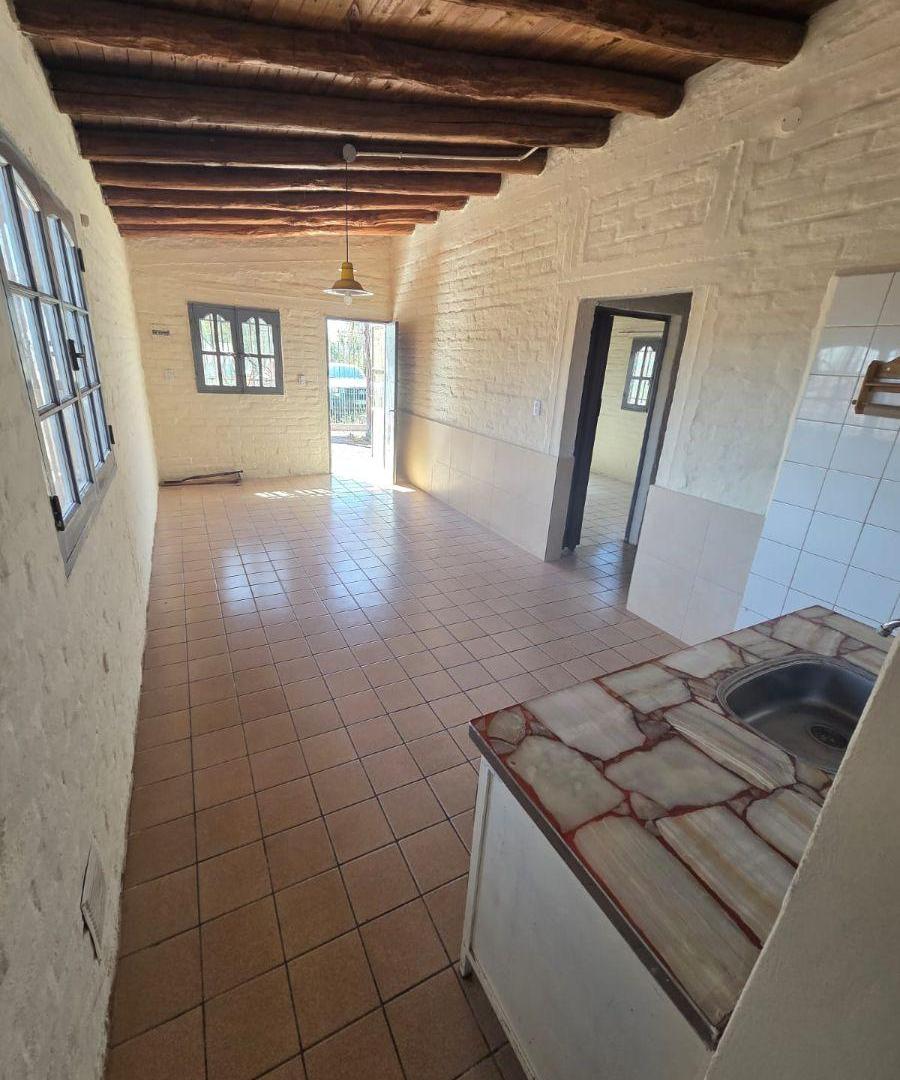 Foto de VENTA DE GRAN GALPON INDUSTRIAL CON VIVIENDA SOBRE RUTA PROVINCIAL 50, imagen 4
