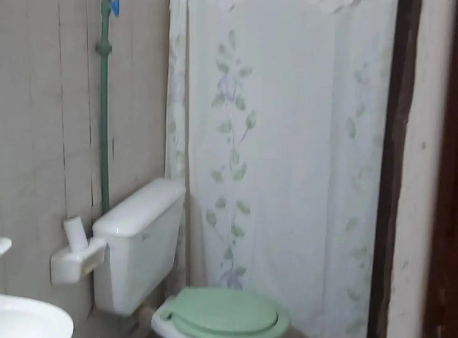 ALQUILER CASA BARRIO MUNICIPAL (SMATA).2 DORMITORIOS,BAÑO,ENTRADA DE VEHICULO PASANTE 4