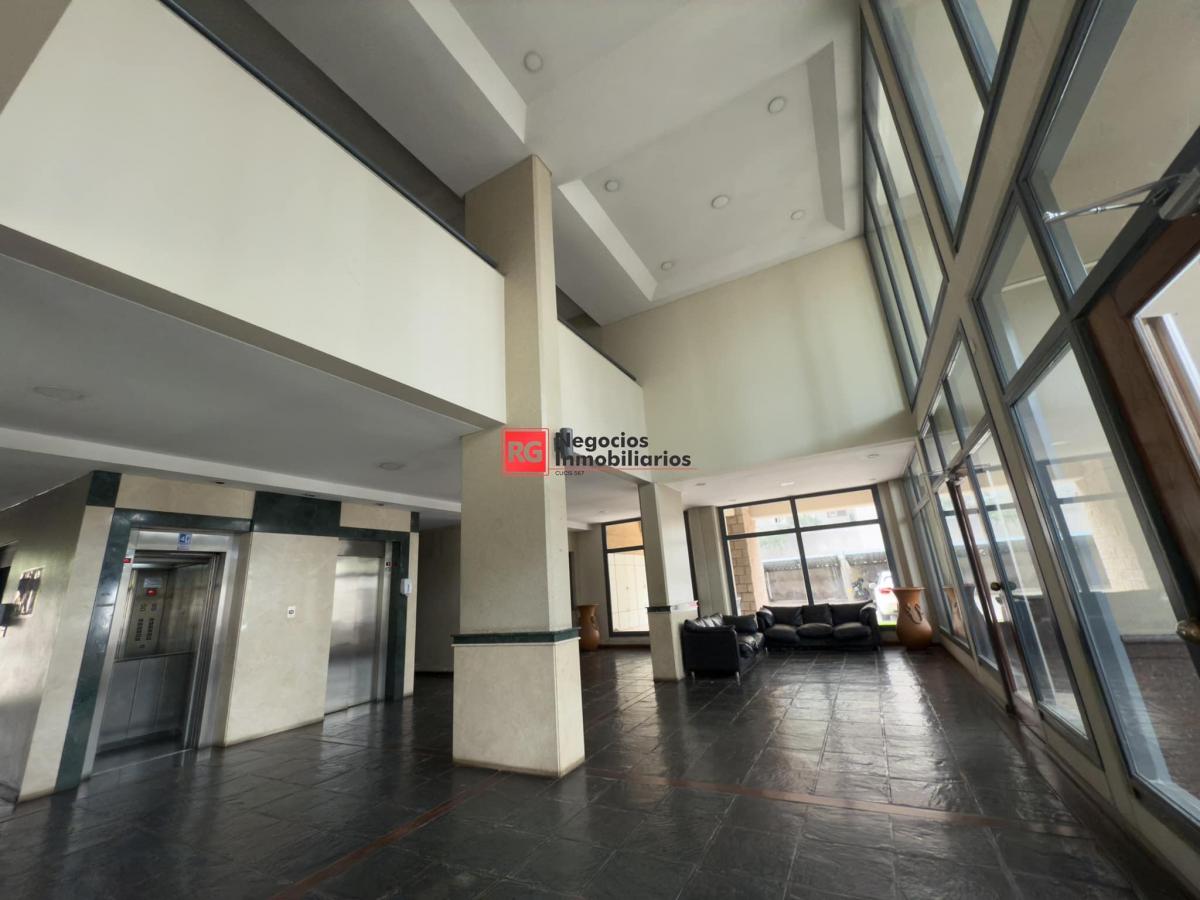 Venta - Penthouse en Torres de Balcarce, Salta Capital. 2