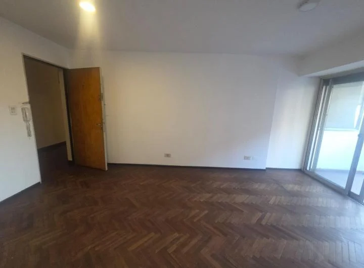 ALBERDI - AV. COLÓN 106 - DEPTO EN ALQUILER 3