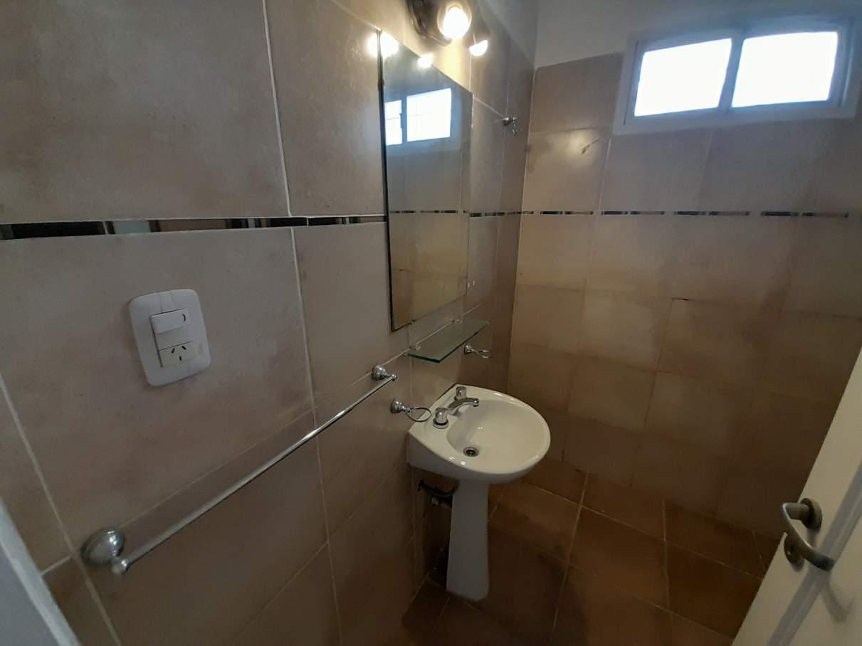 Foto de TALLERES ESTE - PUERTO DE PALOS 1857 - DEPARTAMENTO DE 1 DORMITORIO EN, imagen 5