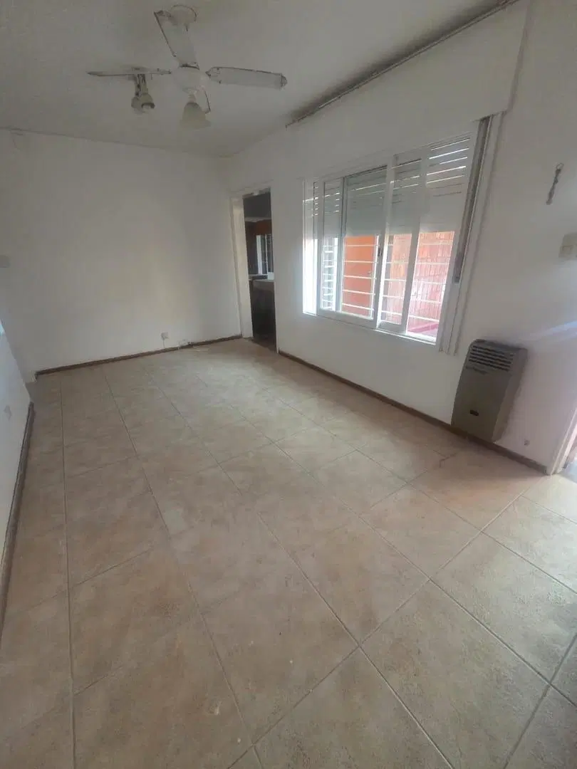 PARQUE VELEZ SARSFIELD - DAG HAMMARSKJOLD - CASA 3 DORMITORIOS EN ALQUILER 3