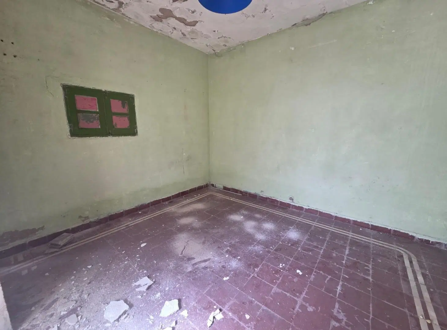 SAN NICOLAS - HELSINSKI 2364 - CASA DEPTO A RECICLAR 3