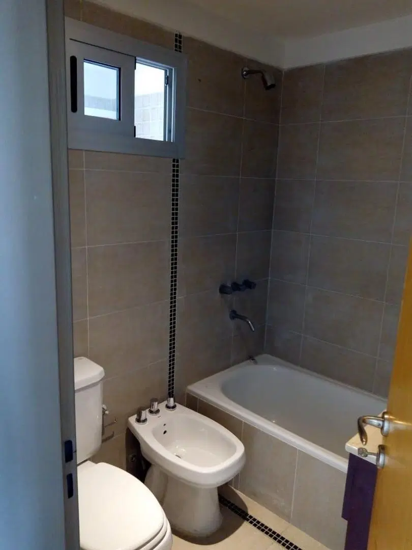 Departamento 2 ambientes con cochera alquiler castelar norte 5