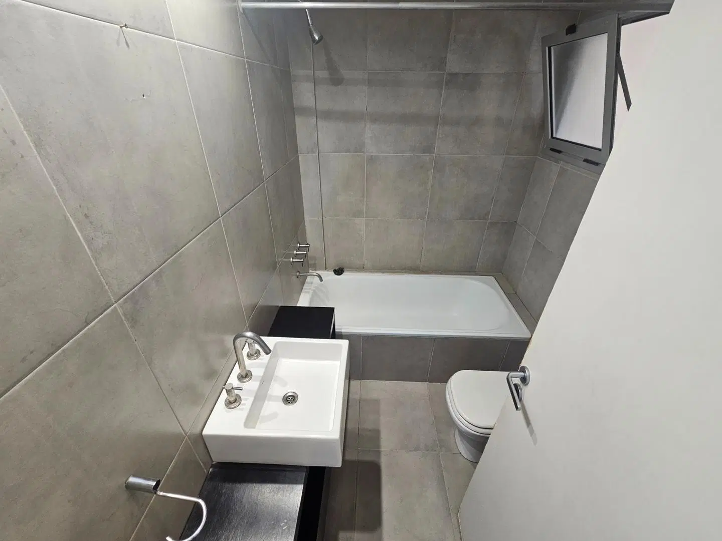 Departamento 2 ambientes con cochera en venta Castelar Norte 4