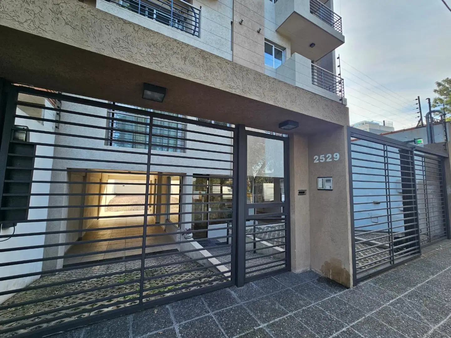 Departamento 2 ambientes con cochera cubierta 1