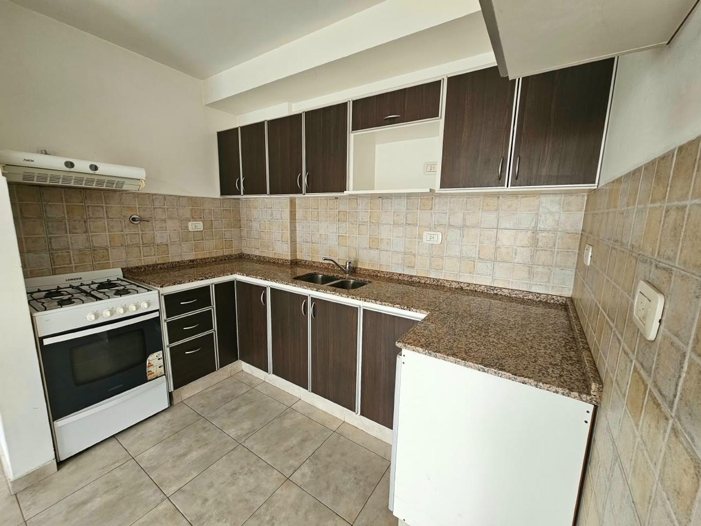 Foto de departamento con ambientes amplios, imagen 3
