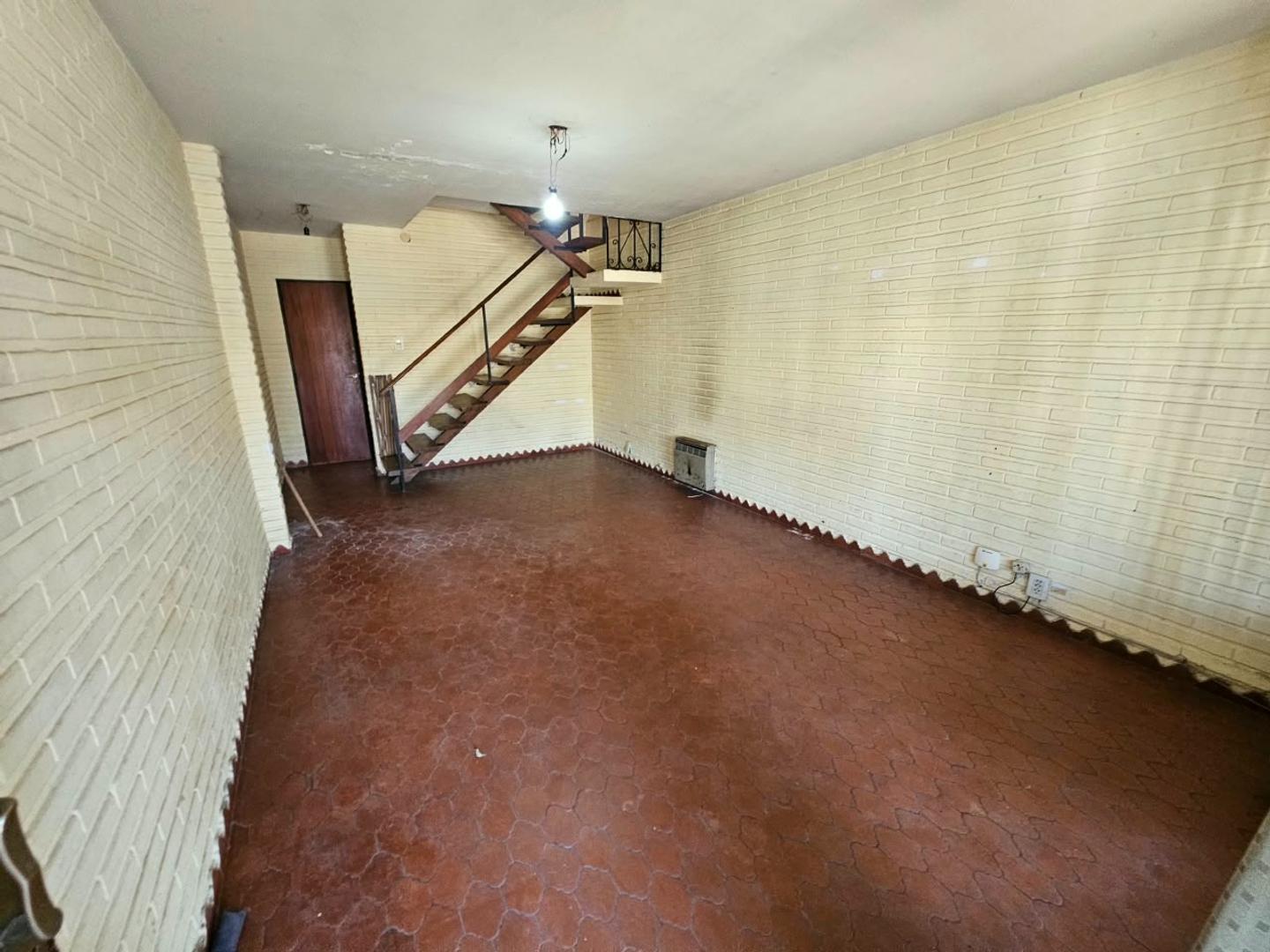 Foto de Duplex / Triplex En venta Castelar Norte, imagen 3