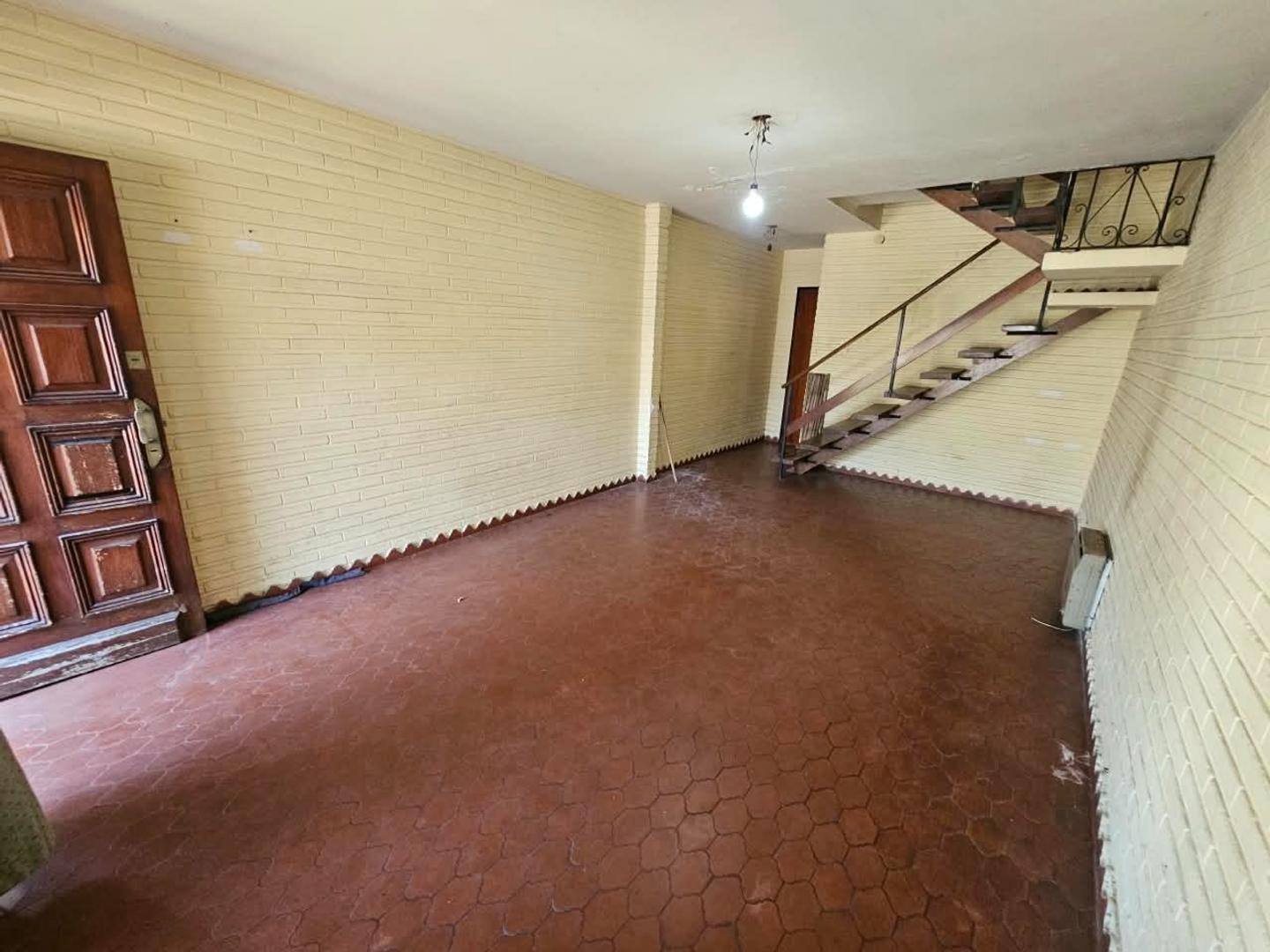 Foto de Duplex / Triplex En venta Castelar Norte, imagen 2