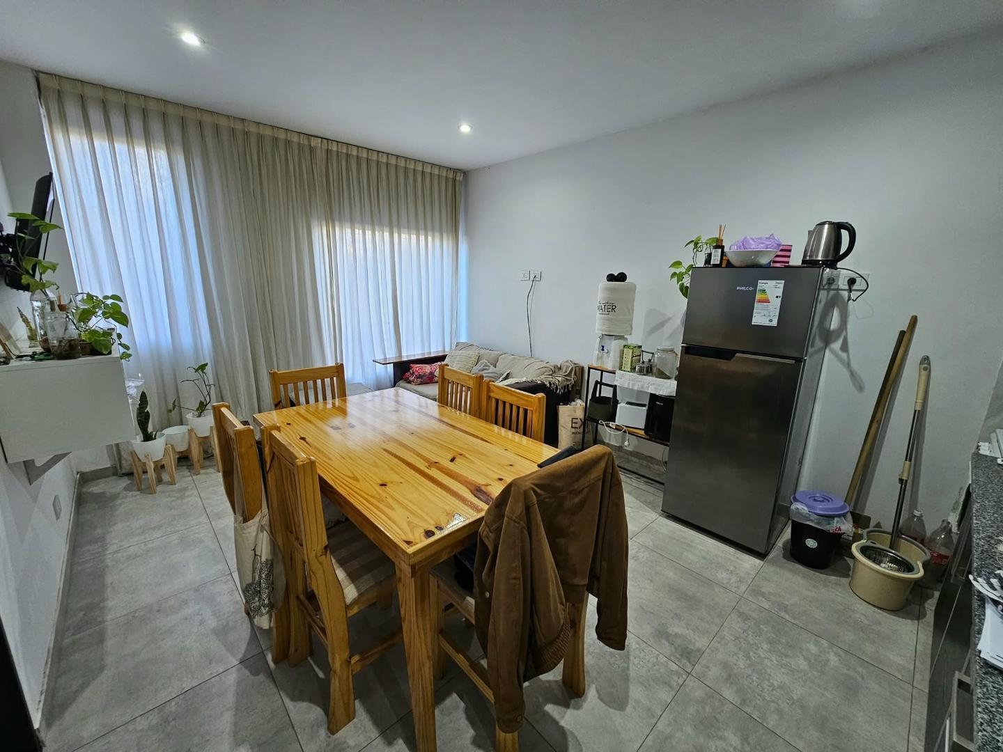 Foto de Departamento dos ambientes planta baja en alquiler, imagen 1