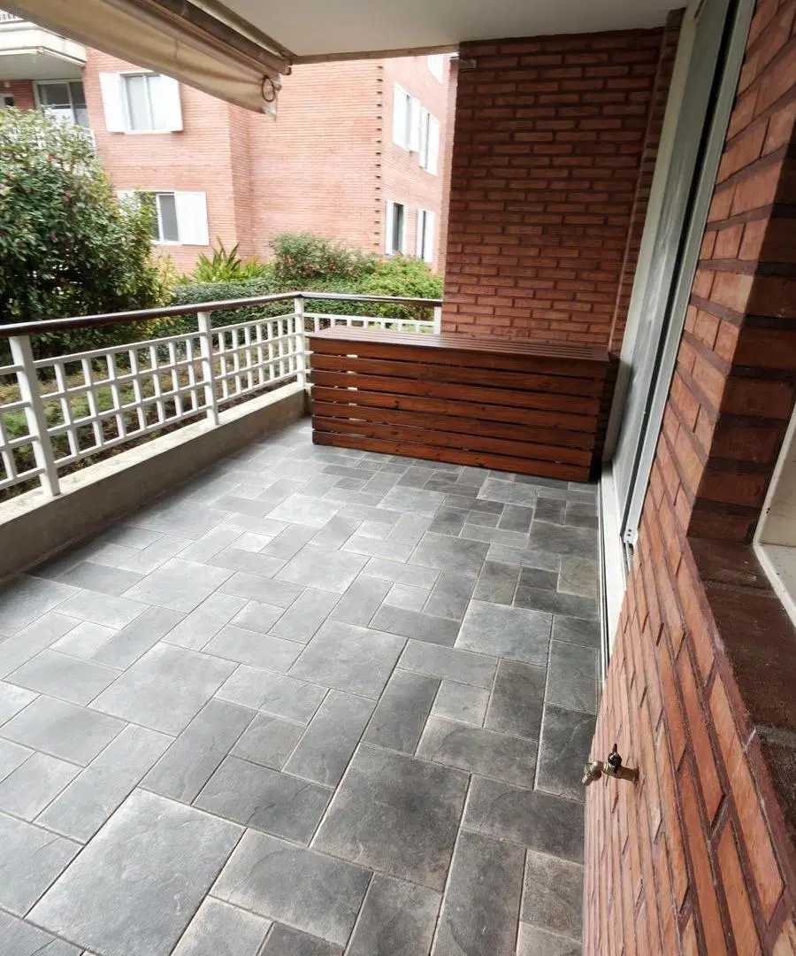 Excelente Departamento 2 dormitorios en Jardines De San Isidro 2