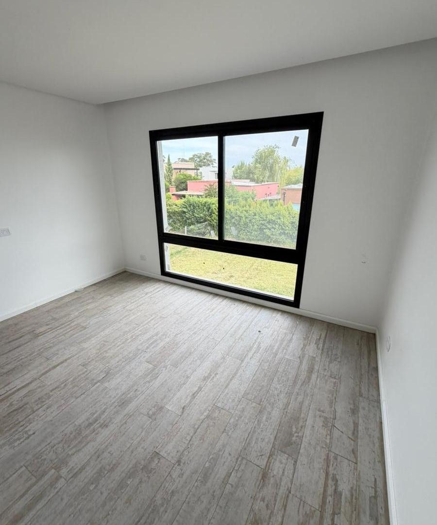 Foto de Muy buena Casa en Vila Marina, imagen 4