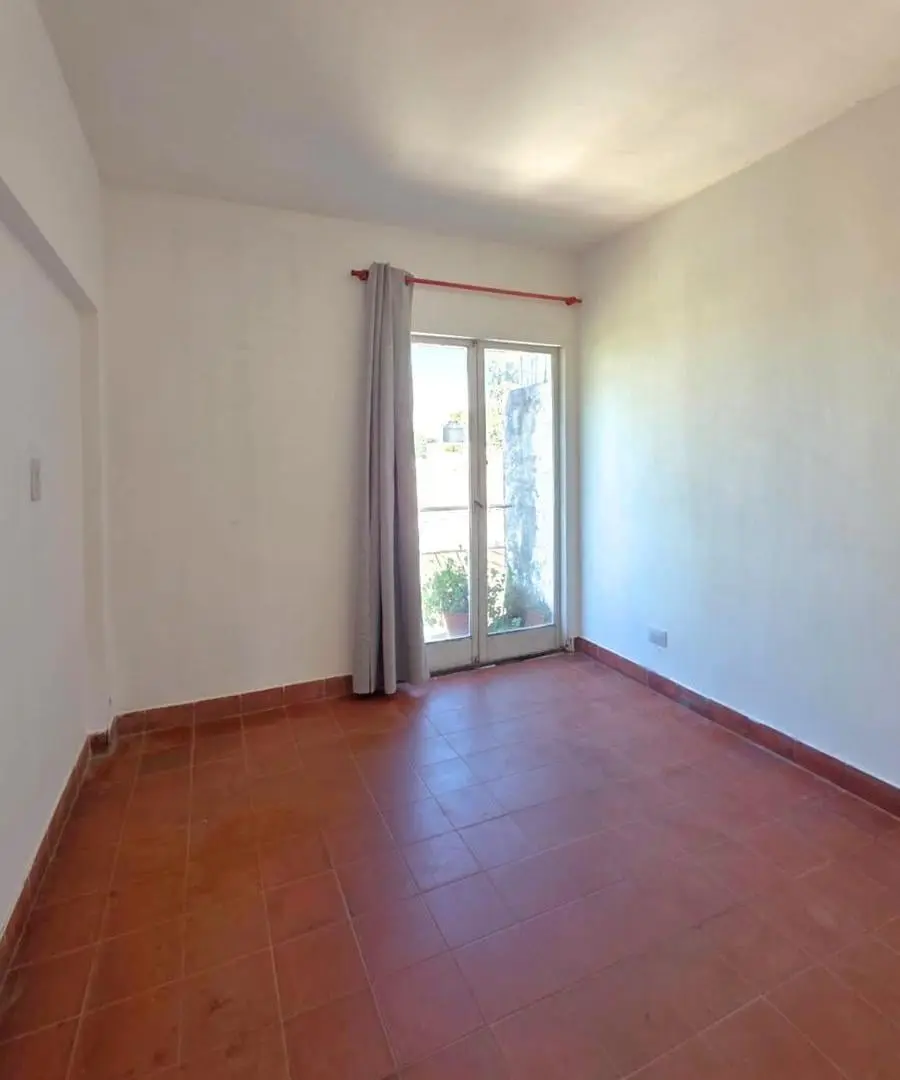 Departamento 1D en Alsina al 600 - Oportunudad 4