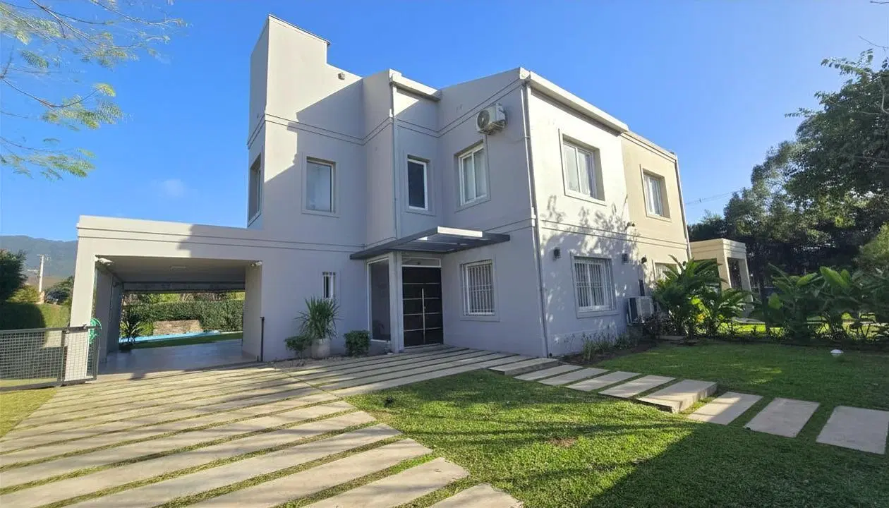 Excepcional Duplex en alquiler en Barrio Privado Casa de Campo - Yerba Buena 4