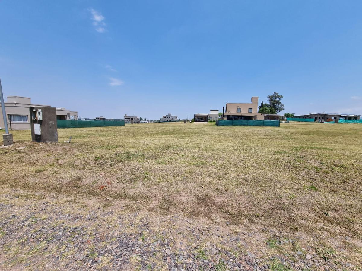 Foto de Terreno Central de 538 m2 en Country Mirador - Los Nogales, imagen 5