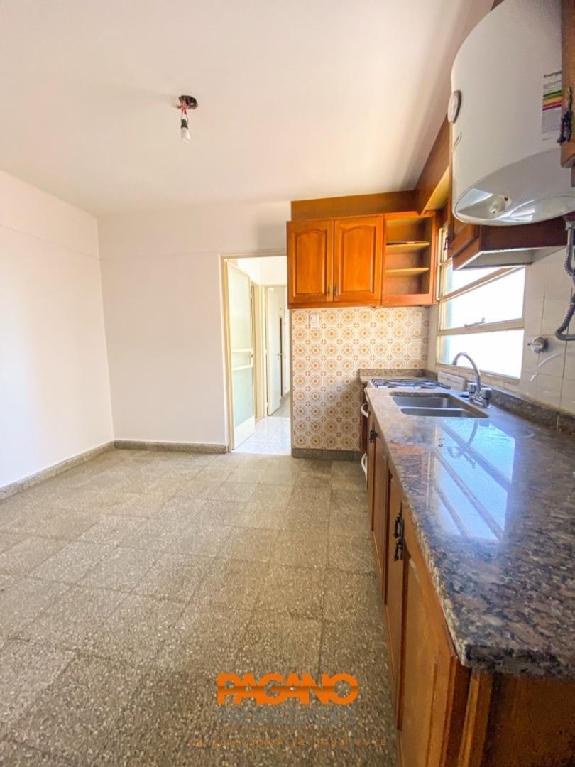 Foto de Depto de 2 dormitorios + habitación de servicio y Cochera, imagen 4