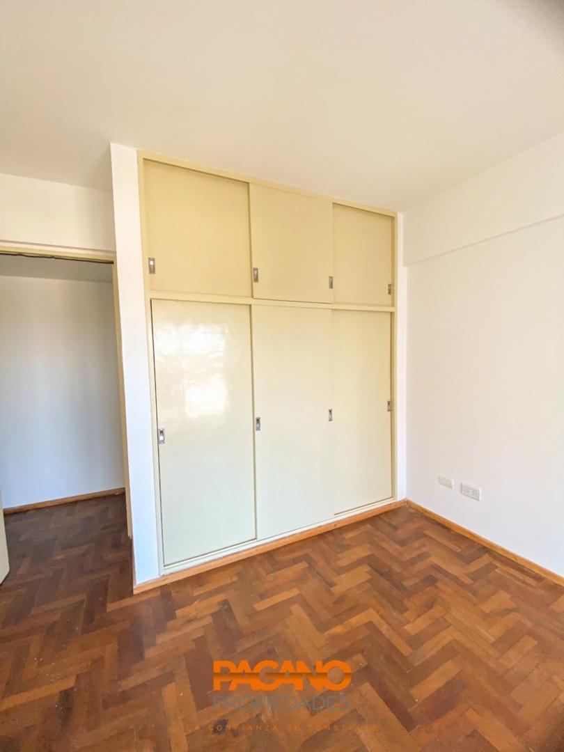 Foto de Depto de 2 dormitorios + habitación de servicio y Cochera, imagen 2