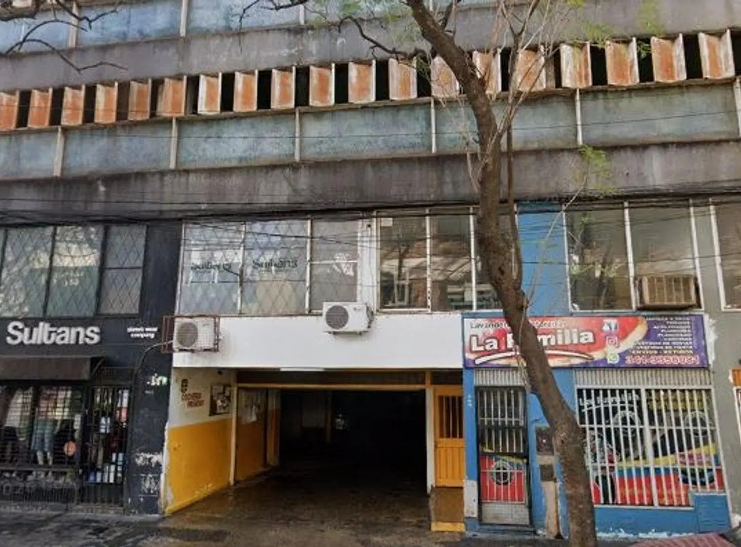 Cochera cubierta en PB -Impuestos incluídos- 2