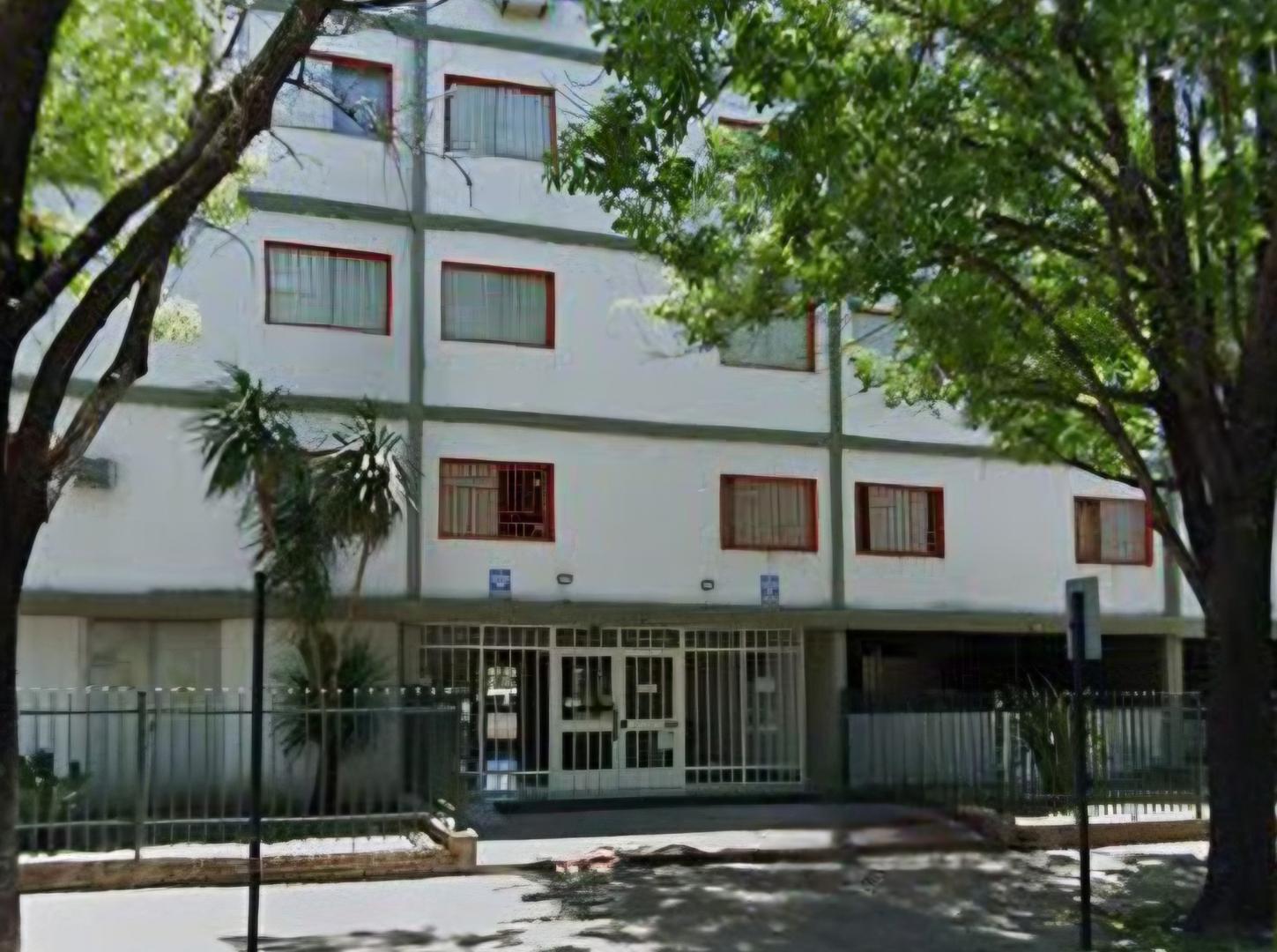 Departamento de 3 dormitorio en edif. empleados de comercio