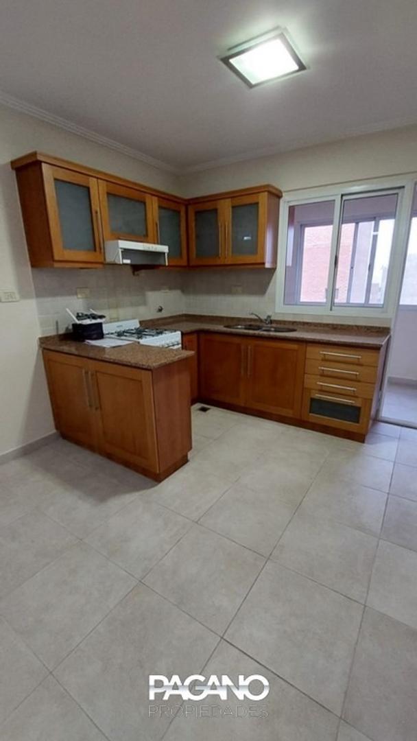 Foto de Amplio departamento de 2 dormitorios con cochera, imagen 4