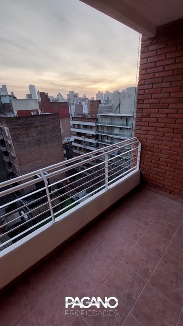 Foto de Amplio departamento de 2 dormitorios con cochera, imagen 1