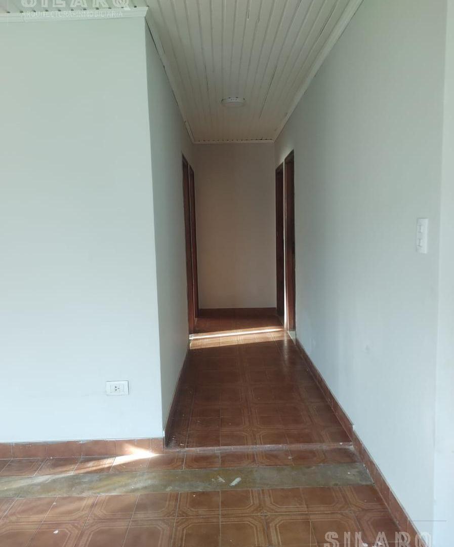 Foto de OFERTA! Casa en Venta de 3 Dormitorios completamente renovada, gran, imagen 2
