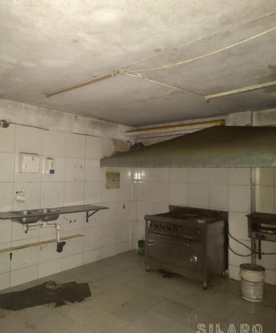 Foto de Oportunidad Edificio de Departamentos y Local comercial en Venta en el, imagen 5