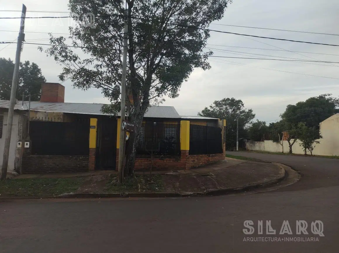 Alquilo Casa de 2 dormitorios en Barrio Cocomarola Oeste Posadas Misiones 2