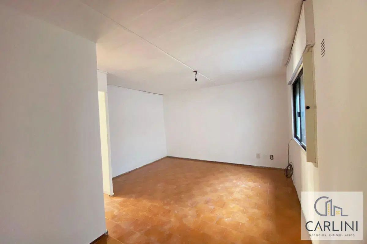 Av. Pellegrini 2774 Piso 02 Departamento 03 y 04 8