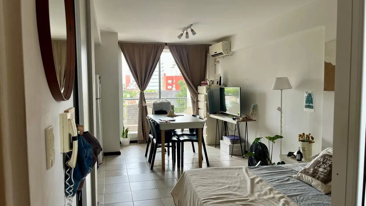 Venta Monoambiente - doble balcón 3