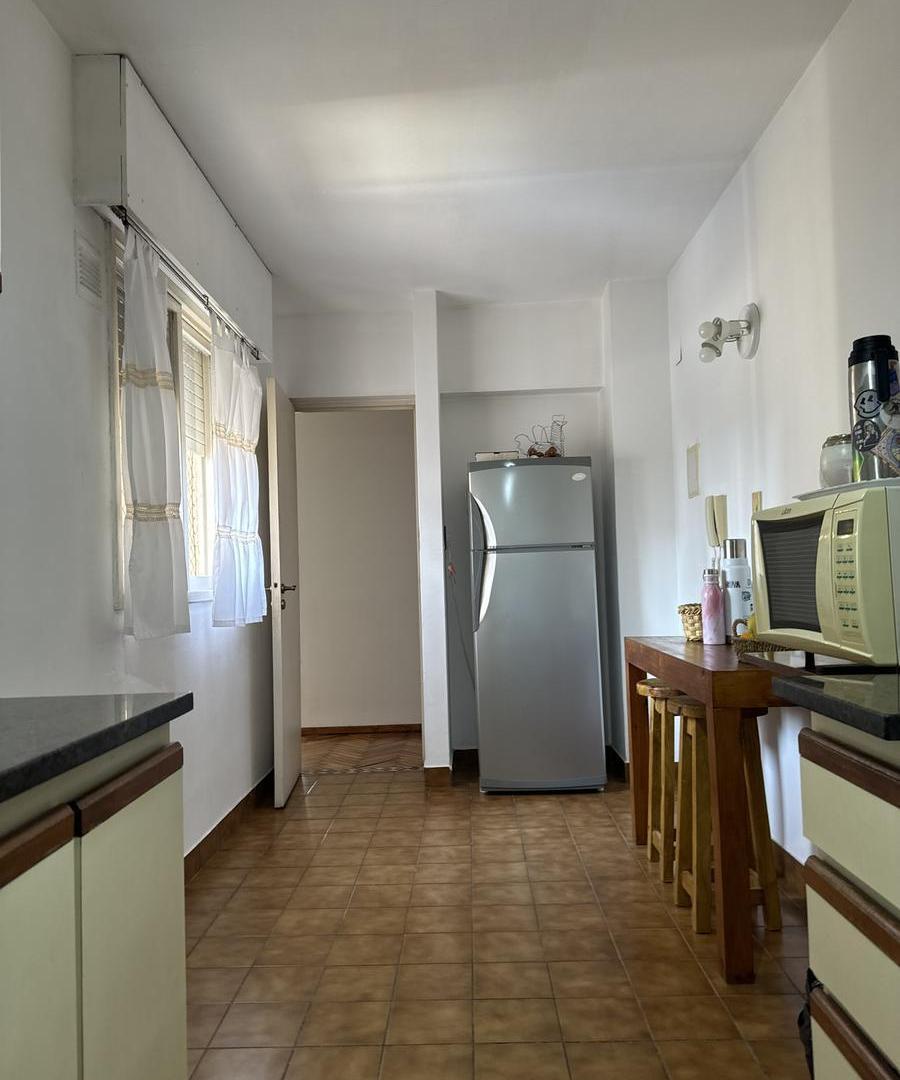 Foto de Entre Rios al 200 - DOS DORMITORIOS - CON COCHERA, imagen 2