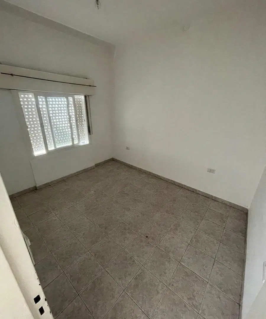 Departamento en Monte Chingolo 4