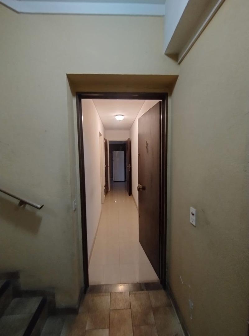 Foto de DEPARTAMENTO 4 AMBIENTES CON COCHERA, imagen 5