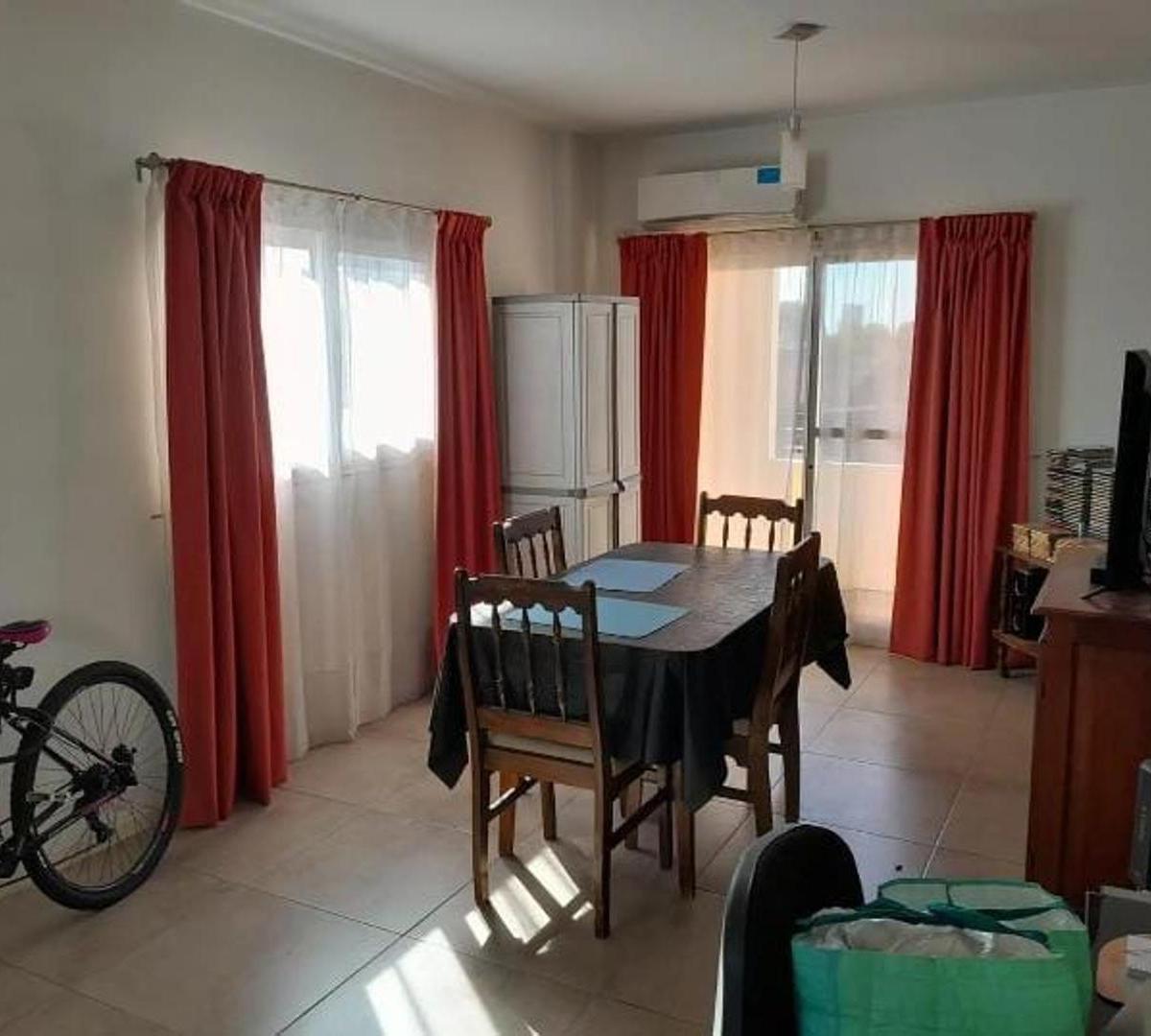 Departamento 2 Ambientes con Cochera Cubierta 3