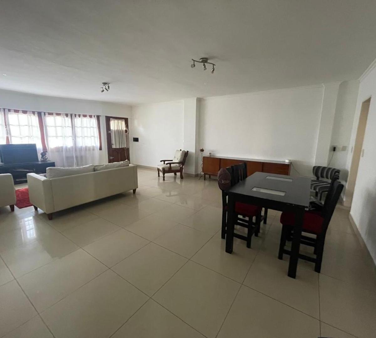 CASA 4 AMBIENTES
