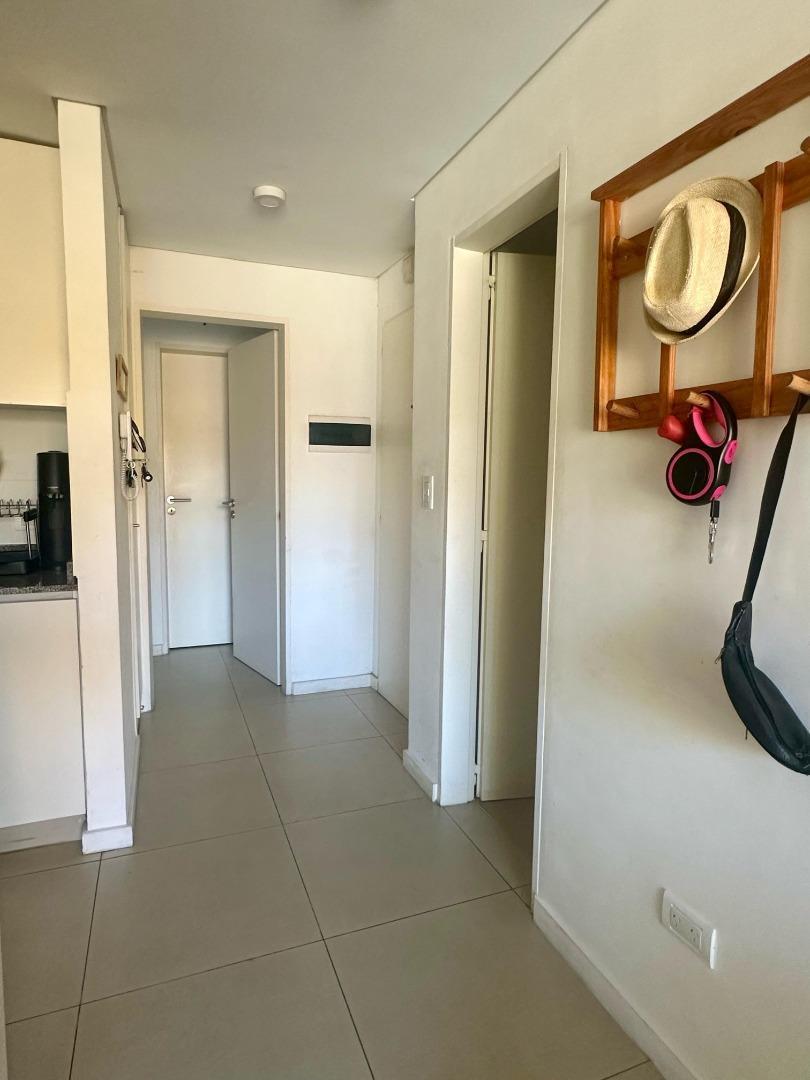 DEPARTAMENTO 2 AMBIENTES C/ COCHERA