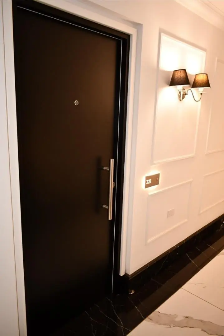 Penthouse 3 ambientes con balcón, cochera y baulera – Chatea 8