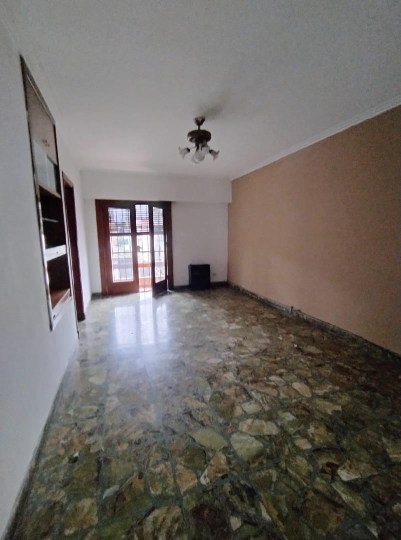 CASA TRES AMBIENTES EN DOS PLANTAS