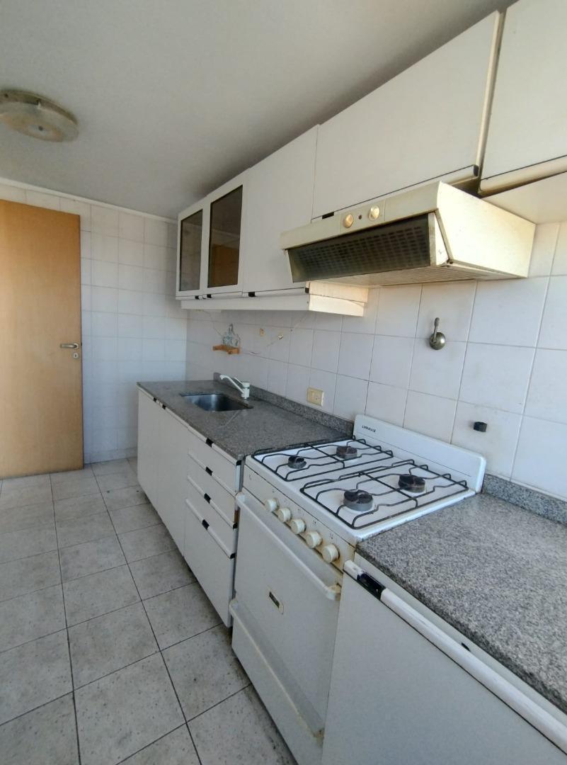 Foto de DEPARTAMENTO 2 AMBIENTES CON COCHERA, imagen 5